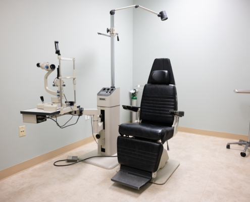 Chair and equipment in eye doctor room
