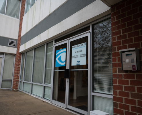 visionary eye doctors' gaitherburg office doors