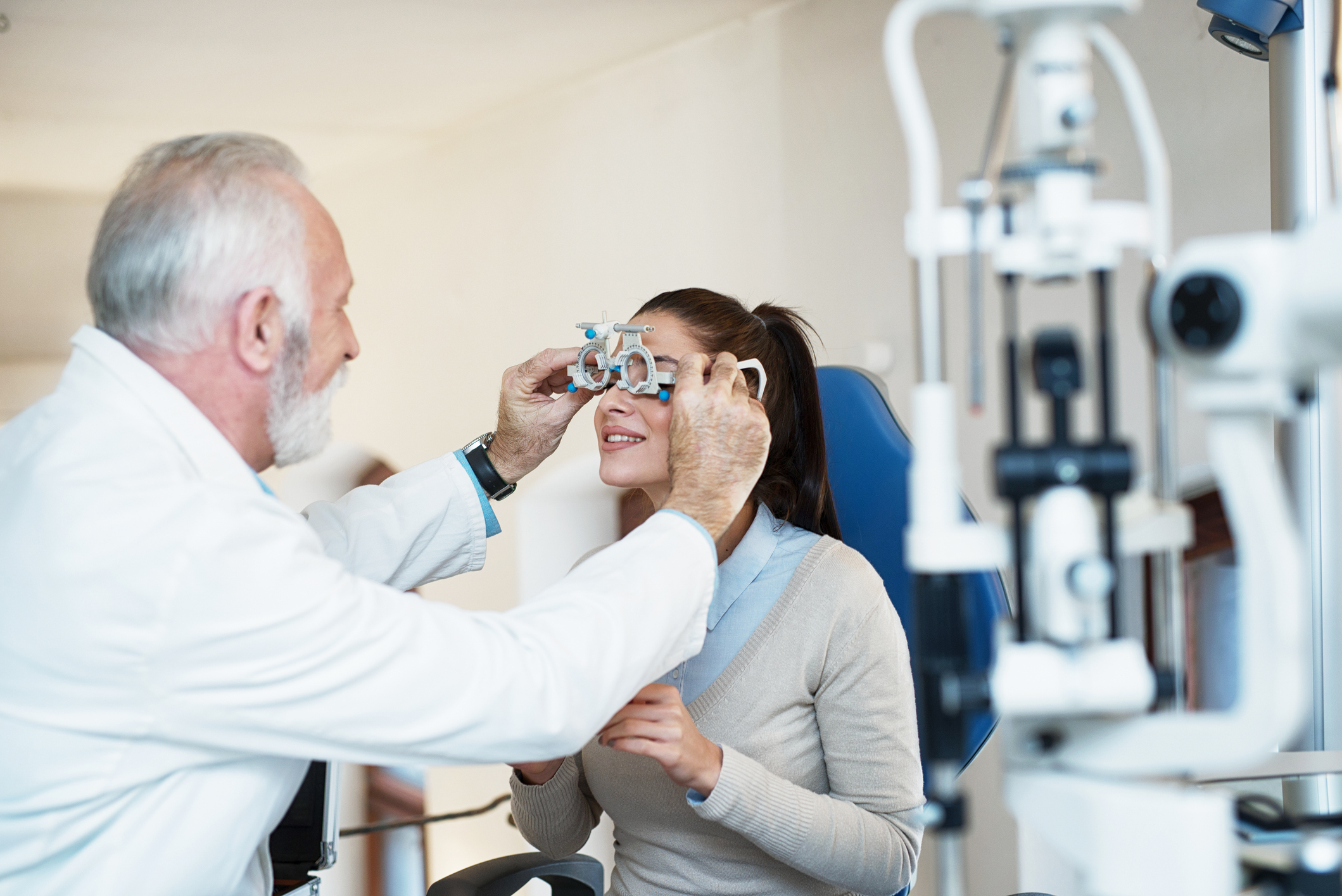 Image of eye doctor performing general eye exam